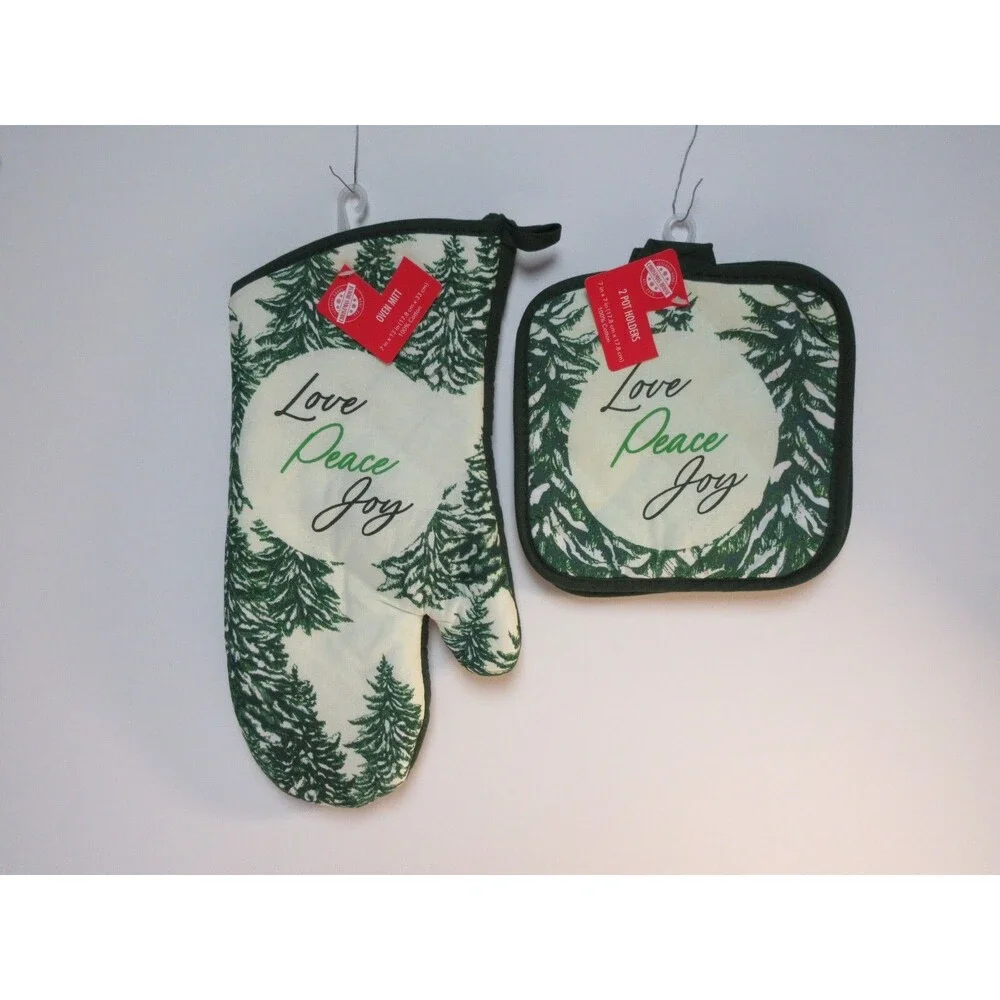 Christmas House lot of Kitchen set/Oven Mitt, 2 Pot Holders/Love Peace Joy